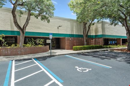 Commercial space at 2975 Horseshoe Drive South in Naples