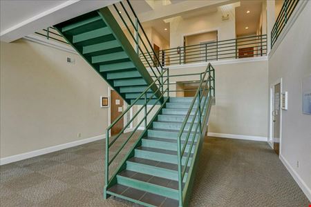6000 Woodside Executive Ct