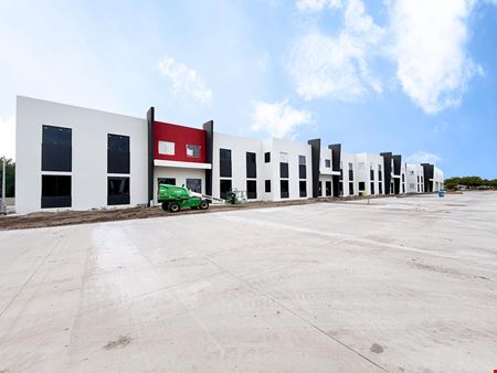 Industrial space for Rent at S Pipkin Multi-Tenant Flex Building in Lakeland