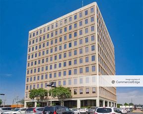 3501 North Causeway Blvd