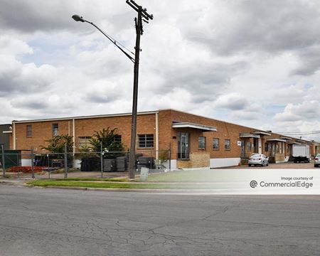 Industrial space for Rent at 2924-2956 Reward Lane in Dallas