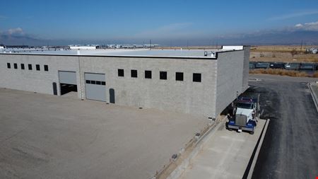 Industrial space for Rent at Spanish Fork Unit with a Yard in Spanish Fork
