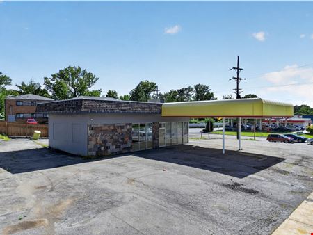 Retail space for Rent at Freestanding QSR On .30 Acres At Signalized Intersection in Webster Groves