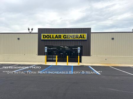 Retail space for Sale at Dollar General | Deatsville, AL in Deatsville