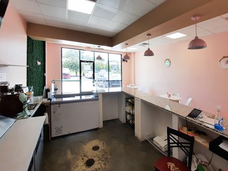 Retail Suites Fronting O'Neal Lane