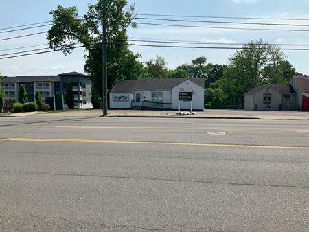 Commercial space at 137-139 Donelson Pike in Nashville