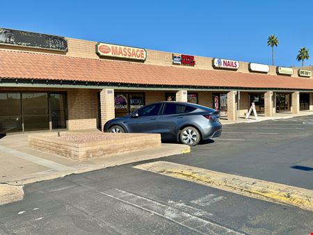 Retail at Baseline Rd and the Loop 101