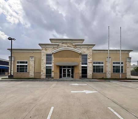 Retail space for Rent at 5431 Bissonnet St in Houston