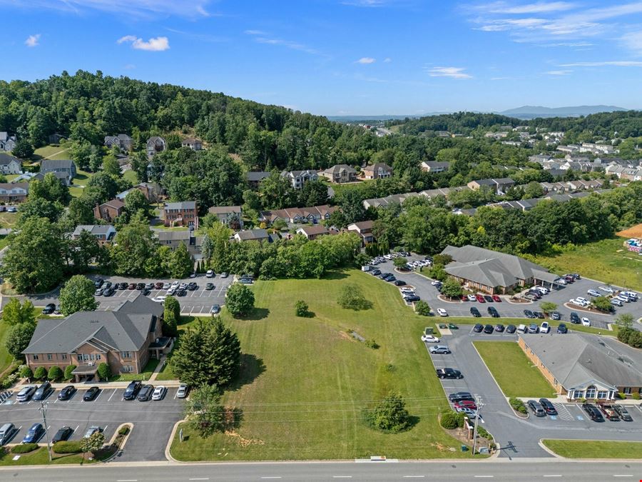 PRIME 1.27 ACRE B2C ZONED COMMERCIAL LOT