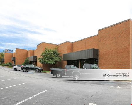 Industrial space for Rent at Oakbrook Summit in Norcross