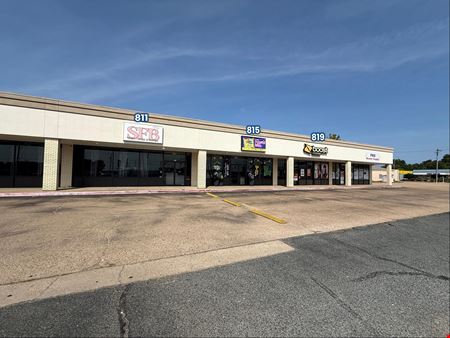 811-819 Benton Road