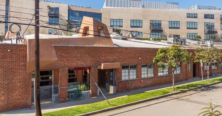 Office space for Rent at 2223 S. Carmelina Avenue in Los Angeles