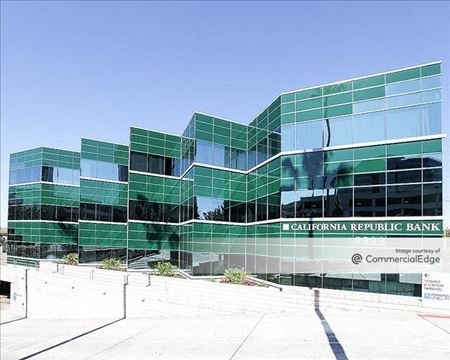 Commercial space at Genesee Executive Plaza in San Diego