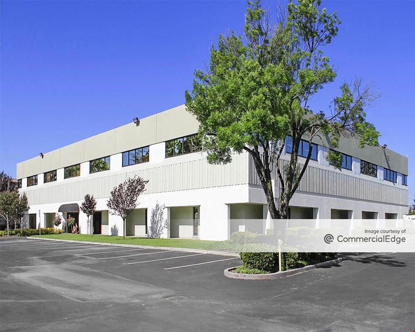 2975 Stender Wy