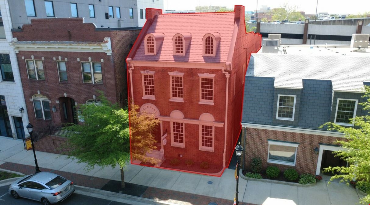 126 E Main St