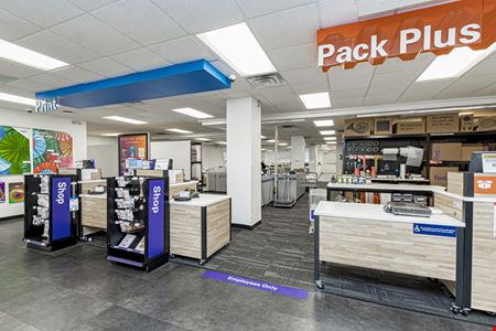 Downtown Office/Retail with 2 Parking Lots For Sale