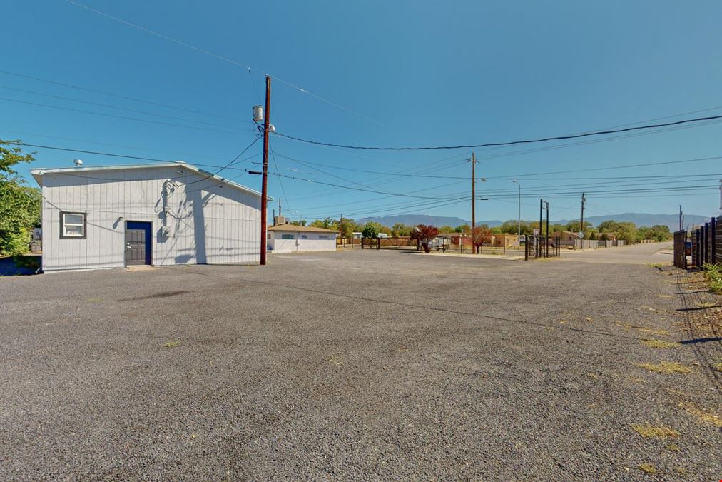 5721 Edith Blvd NE