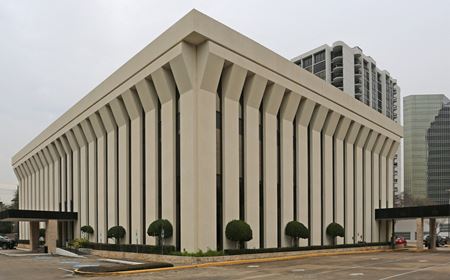 Office space for Rent at 5005 Woodway  in Houston