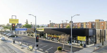 Retail space for Rent at 21721 -21729 Vanowen St in Canoga Park