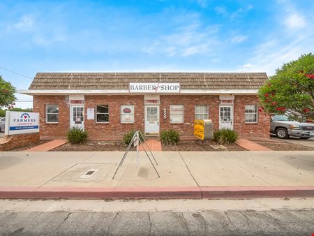 Retail space for Rent at Fully Remodeled Office/Retail Suites in Hanford, CA in Hanford