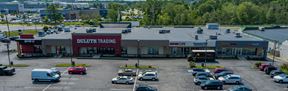 Burlington, MA - Shops at Mall Road