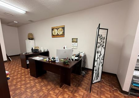 2,047 SF Medical Office For Lease