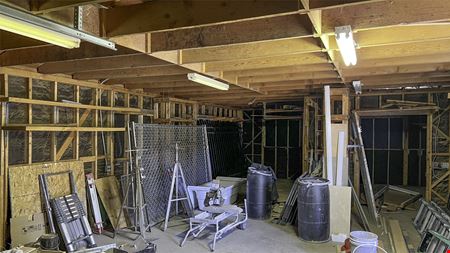 958 W Main St