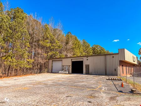 ±3,500 SF Freestanding Office/Warehouse