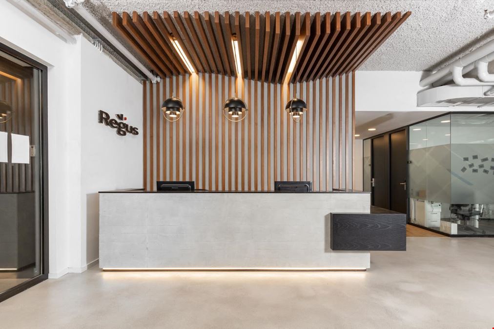 Regus - Birmingham - Chase Corporate Center