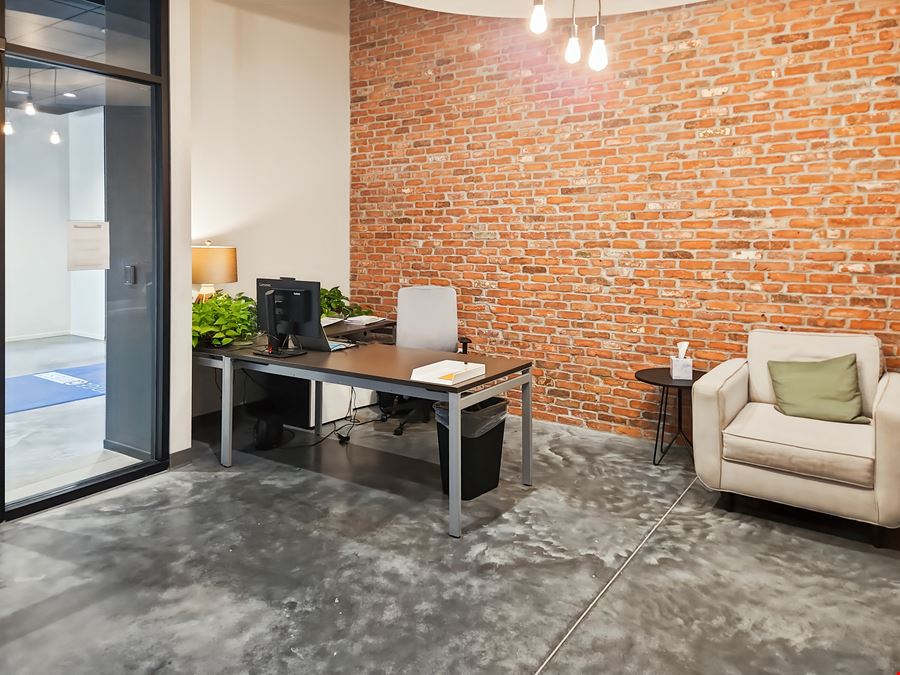 Spaces - Creve Coeur - Olive Blvd