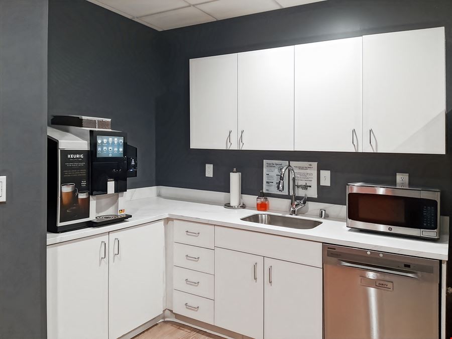 Regus - Bayside - Brown Deer Rd