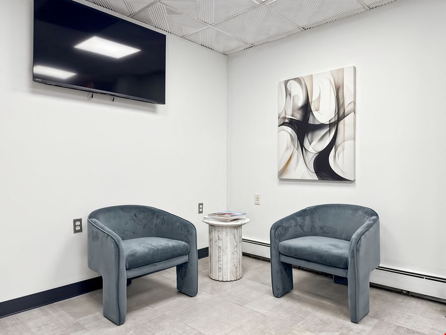 HQ - West Bloomfield - Farmington Rd