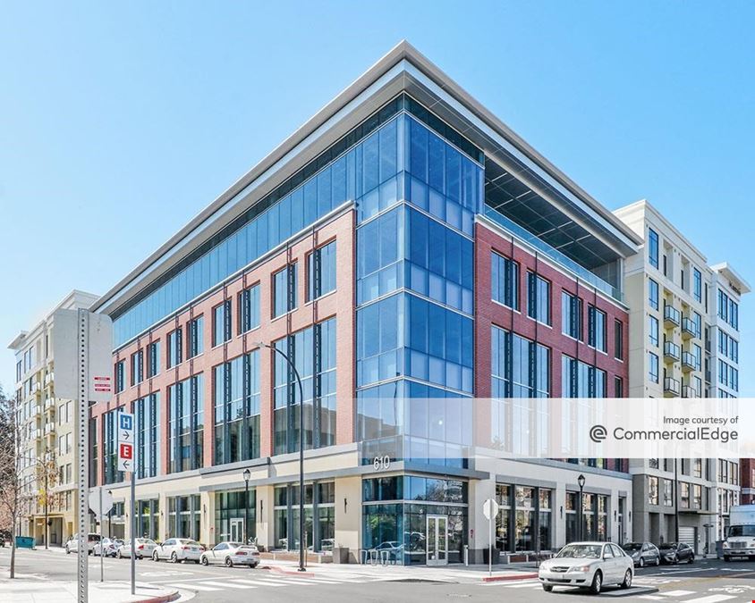 610 Walnut