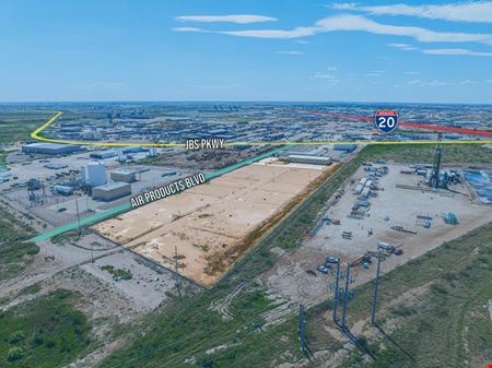 Warehouse/Office Building on ±10.91 Acres