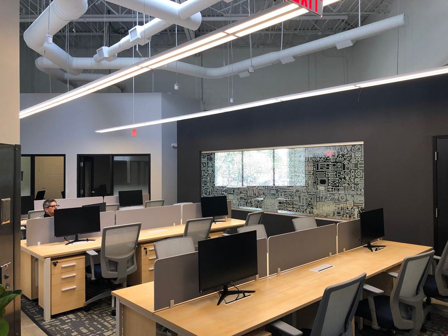 Staples Studio - Norwood #0426