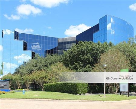 Office space for Rent at Gulf Plaza in Houston