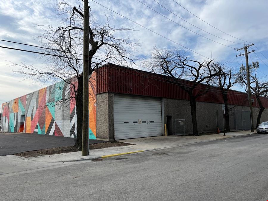 555 W 14th Place