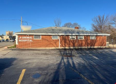 Medical/Office/Retail Building With Adjacent Lot for Sale
