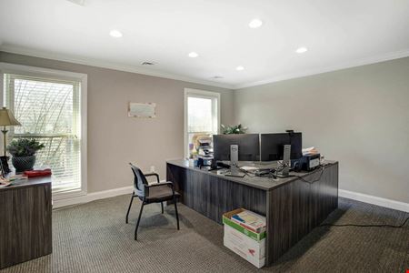 109 Laurens Rd