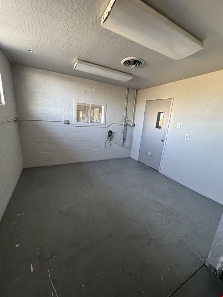 32nd St Stand-Alone Commercial
