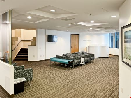 Regus - San Diego - Emerald Plaza