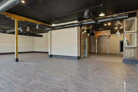 215 N Western Ave