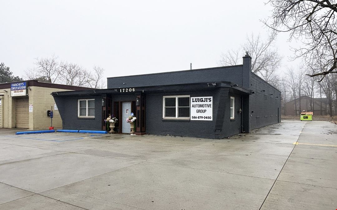 17206 E 13 Mile Rd
