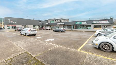 Retail space for Sale at 711 & 717 Vandercook Way in Longview