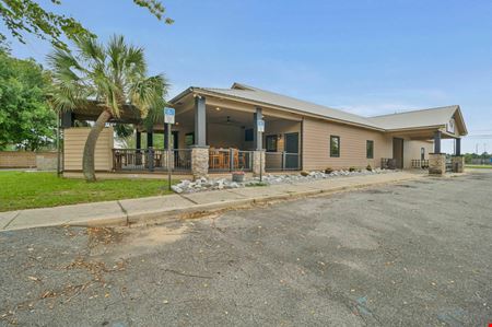 2579 Douglas Ave