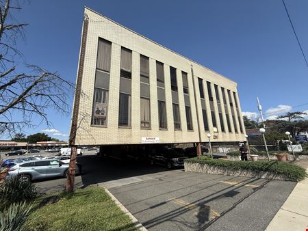 2280 Grand Ave