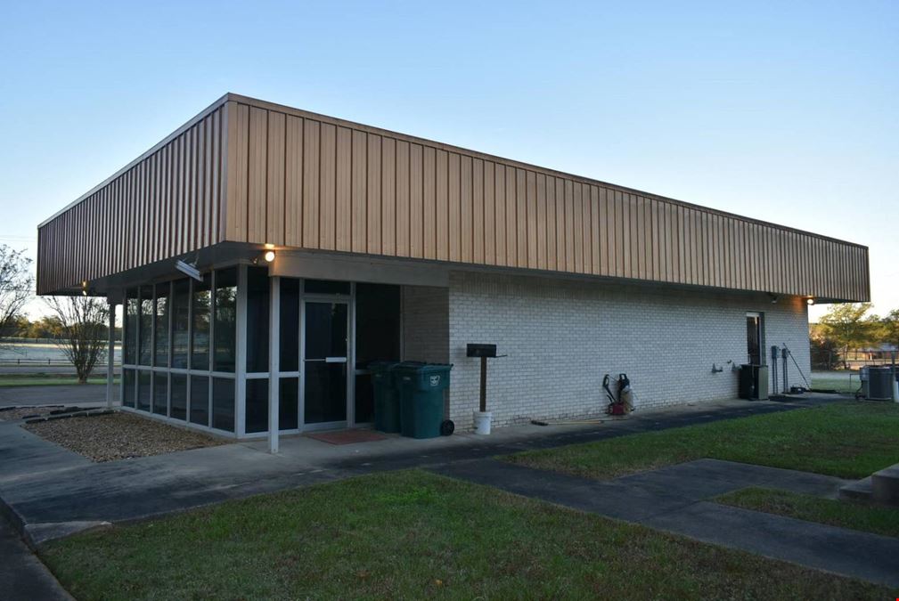 611 US Highway 82 East