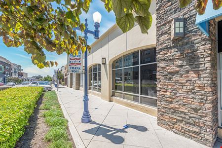 100 W Foothill Blvd