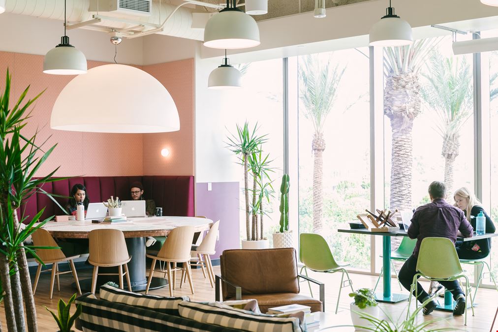 WeWork - 200 Spectrum Center