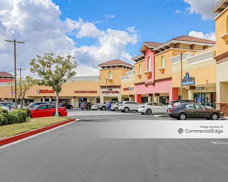 Retail space for Rent at Simi Valley Plaza in Simi Valley